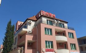 Apartment In Complex Tara